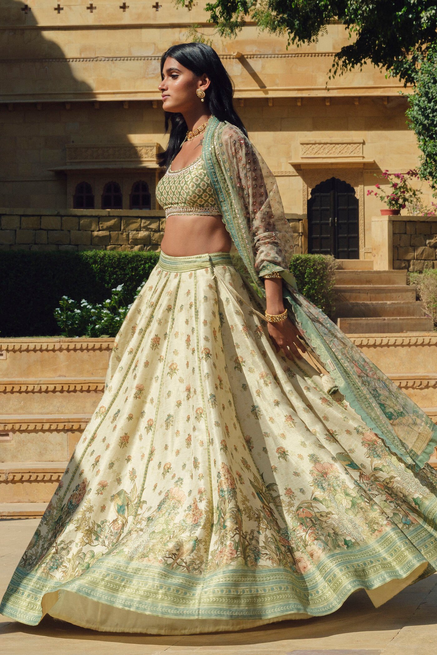 Fareeha Lehenga Set - Ivory ₹126,000 MRP Inclusive of all taxes - Image 4